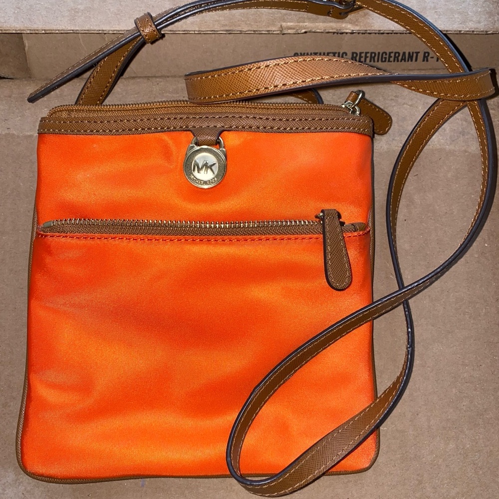Michael Kors Cross Body Bag